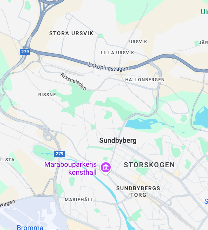 Rörmokare i Sundbyberg framför servicebil